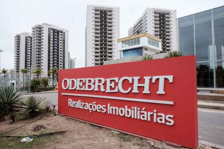 Placa da Odebrecht