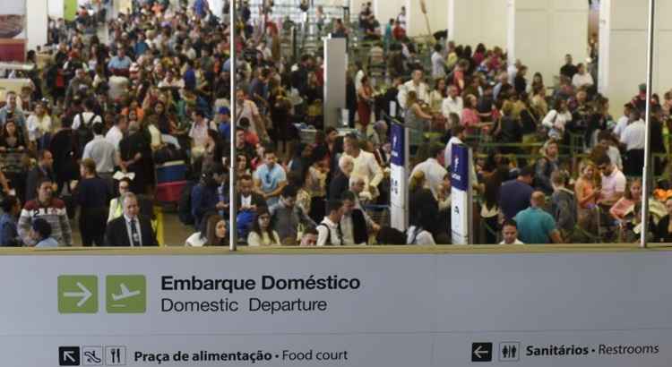 O reajuste dos valores abrange os aeroportos de Brasília (DF), Guarulhos (SP), Viracopos (SP), Galeão (RJ), Confins (MG) e São Gonçalo do Amarante (RN)