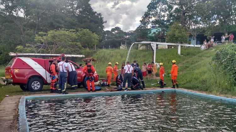 Durante uma hora, o Corpo de Bombeiros tentou reanimar a vítima