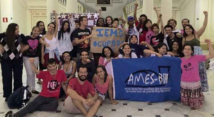 Ocupação de estudantes da Escola Milton Campos.