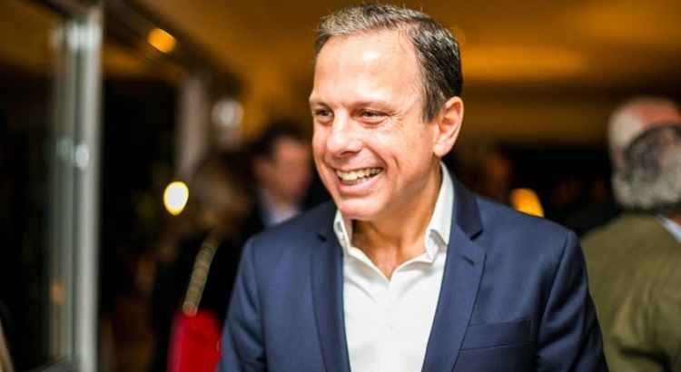 Doria busca mais doadores: meta agora é iluminar fachada da Prefeitura