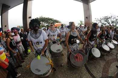 Opções vão de Wesley Safadão a teatro, passando por ensaios pré-carnavalesco