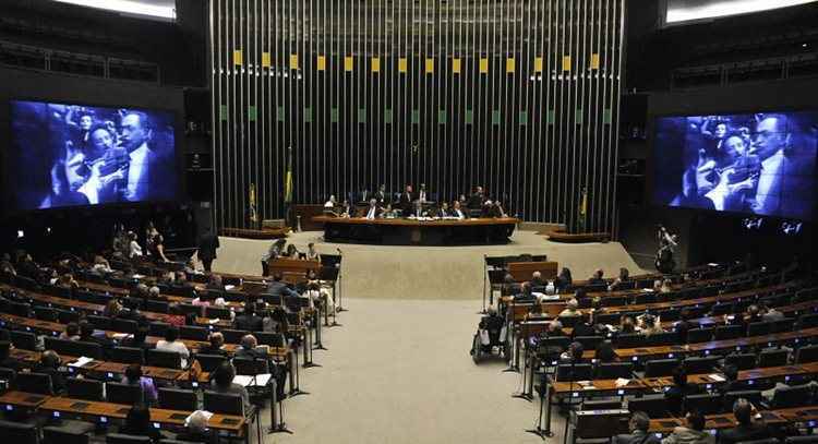 Maia e Arantes fazem campanha antes de eleição na Câmara