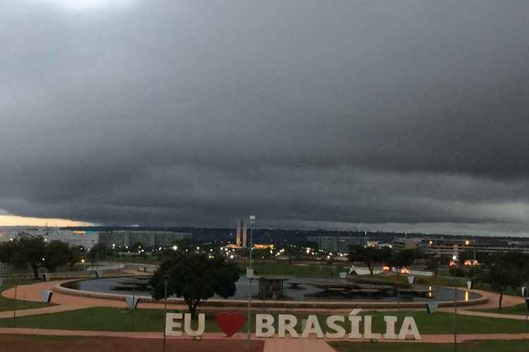 Segundo o Inmet, devido ao tempo chuvoso, o clima gelado deve marcar as madrugadas nos próximos dias