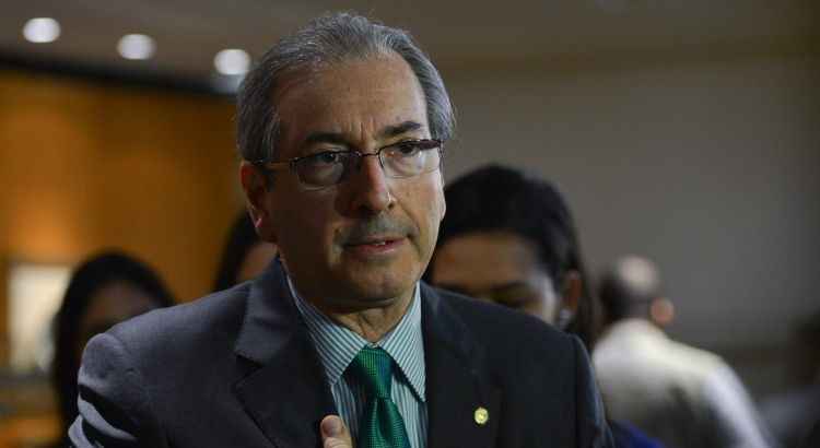 De acordo com o Ministério Público Federal, a prisão preventiva se justifica porque há evidências de que Cunha tem contas no exterior que ainda não foram identificadas, o que poderia colocar em risco as investigações