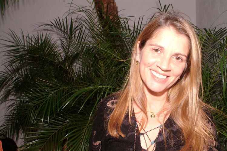 No vídeo, a atriz questiona o posicionamento da emissora, além de reclamar de Luana Piovani e Regina Duarte