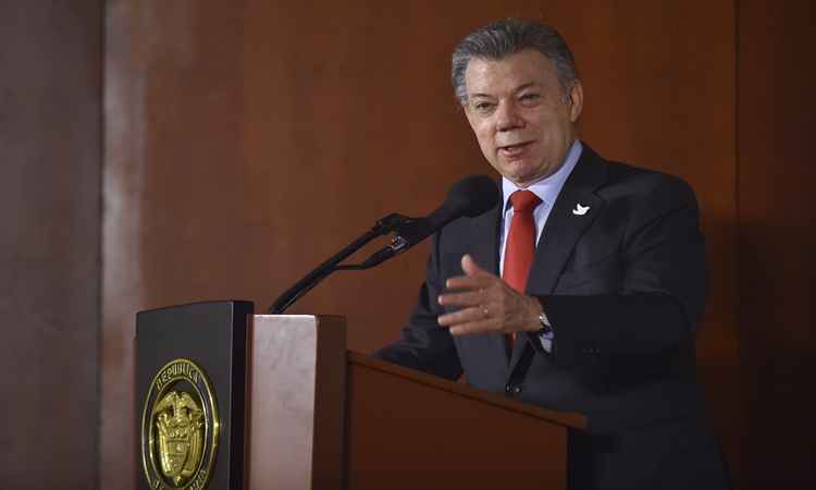 Juan Manuel Santos ficou conhecido mundialmente depois de ganhar o Prêmio Nobel da Paz pelas negociações de Paz com as Farc