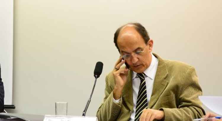 O líder do PPS, Arnaldo Jordy (PA), declarou que é complicado trabalhar com 