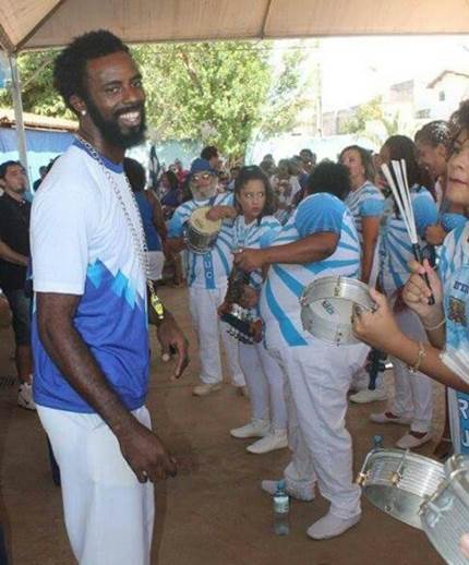 O carioca Anderson Luis Chaves é o atual mestre de bateria da Aruc