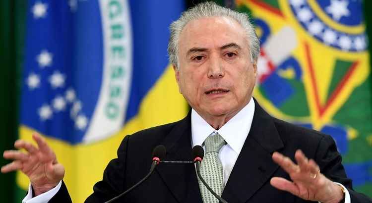 Temer ainda vetou o dispositivo que previa mandato de 4 anos para os membros da diretoria executiva da EBC e rejeitou um outro que determinava a nomeação do diretor-presidente da estatal pelo presidente da República