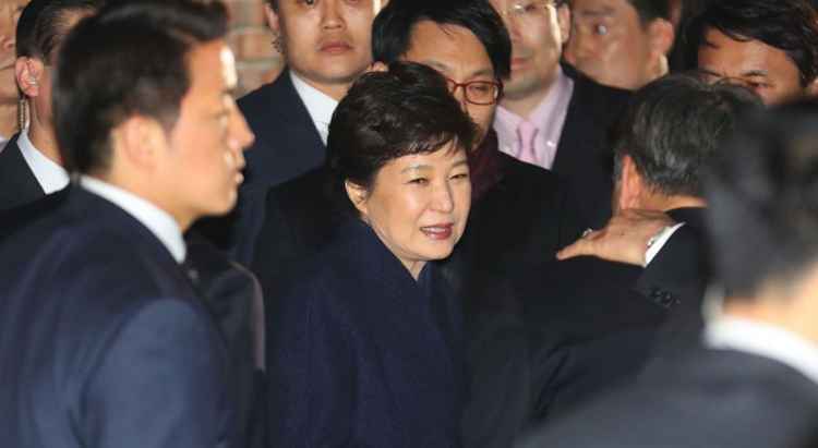 A presidente Park Geun-Hye deixou a Casa Azul e foi para a residência particular, localizada no sul de Seul