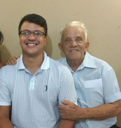 Orly Pimentel Ribeiro e o neto, Roberto Ribeiro Freitas