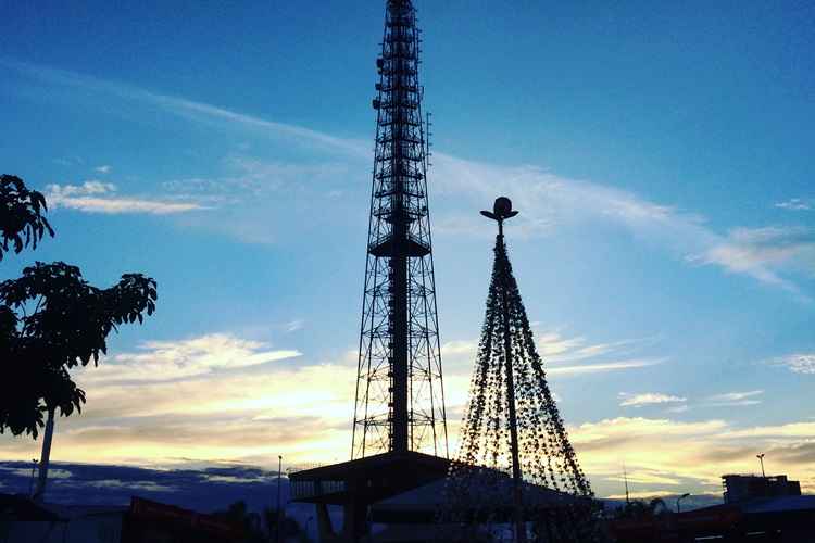 A mínima registrada foi de 17ºC, enquanto a máxima pode chegar a 31ºC. A umidade, por sua vez, varia entre 90% e 40%