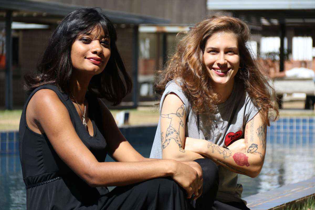 Ádyla Maciel e Julianna Motter, jovens poetas brasilienses