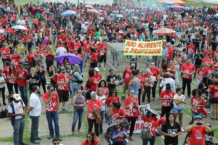 Categoria se reuniu na Praça do Buriti