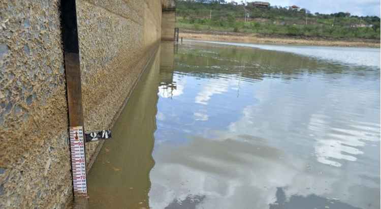 Nível do Reservatório do Descoberto caiu muito em razão da falta de chuvas