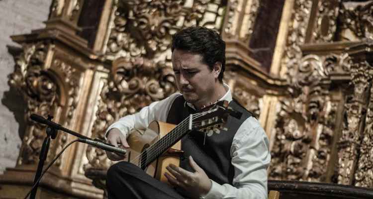 O violonista de música flamenca, Andrés Hernández, se apresenta em Brasília pela primeira vez