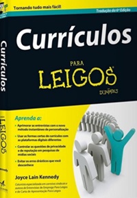 Cerca de 40% dos desempregados do Brasil buscam emprego há pelo menos um ano. Especialistas sugerem dicas do que fazer enquanto a vaga dos sonhos não aparece