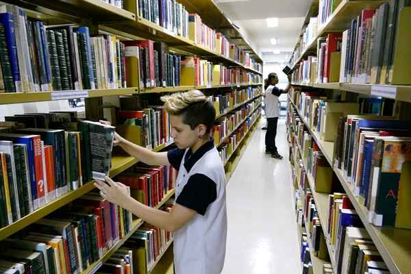 Até 2015, o Brasil tinha pouco mais de 6 mil bibliotecas públicas