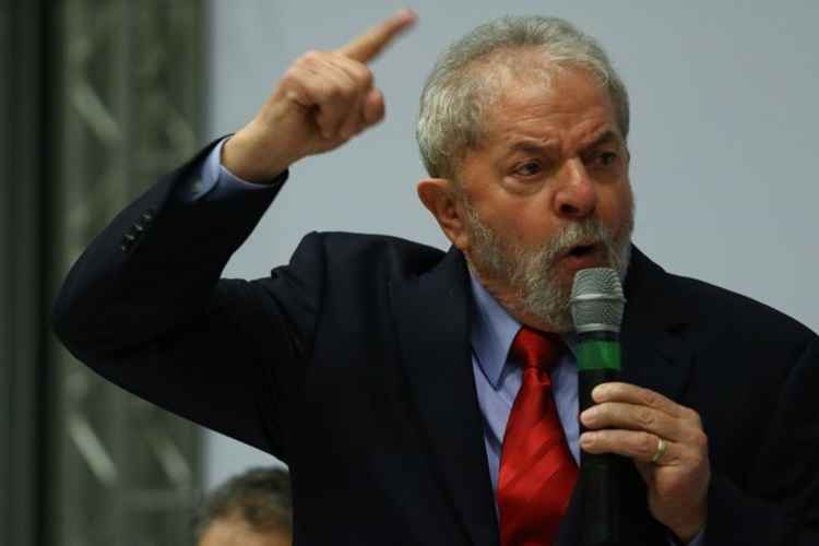 Lula não disse, no entanto, em que data conversou com Temer para tentar evitar o impeachment