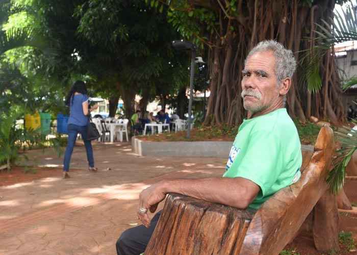 Na Vila, Ademir Dias criou os quatro filho: 