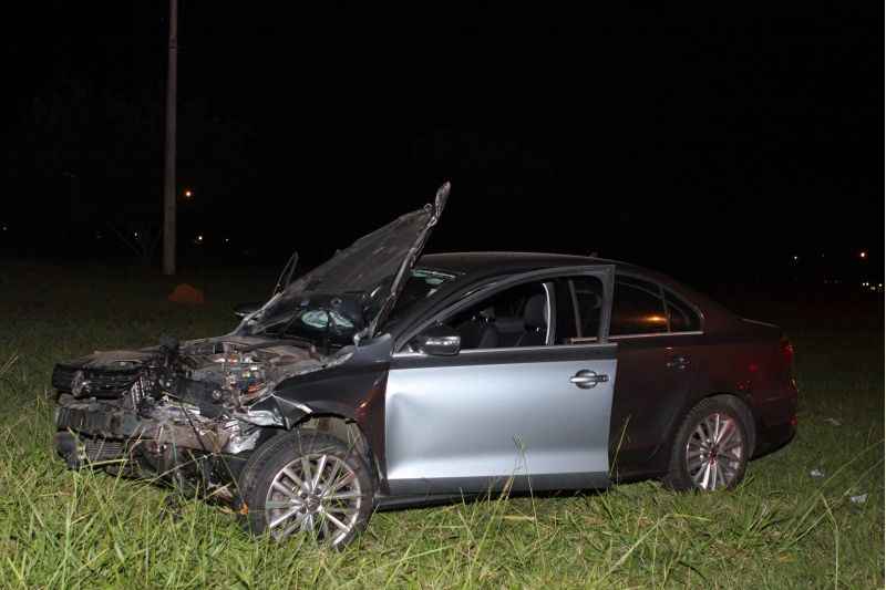 O Jetta conduzia por Eraldo José Cavalcante Pereira e o Cruze de Fabiana Albuquerque Oliveira estão entre os veículos suspeitos de pega na L4 Sul