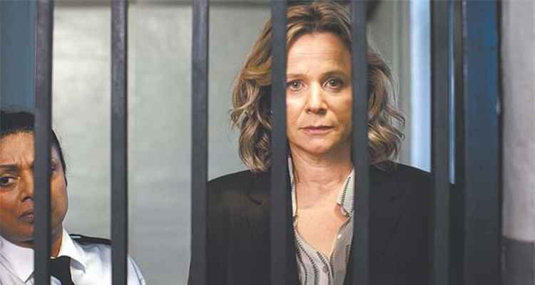 Produção é estrelada por Emily Watson.