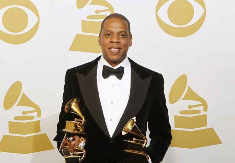 Jay Z divulga trecho de faixa do novo disco