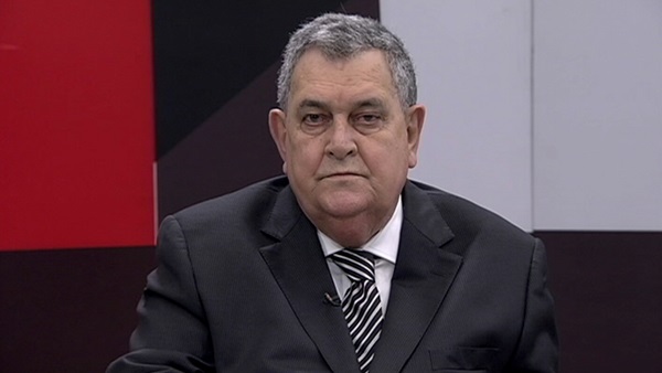 O deputado Arnaldo Faria de Sá deu parecer favorável ao texto