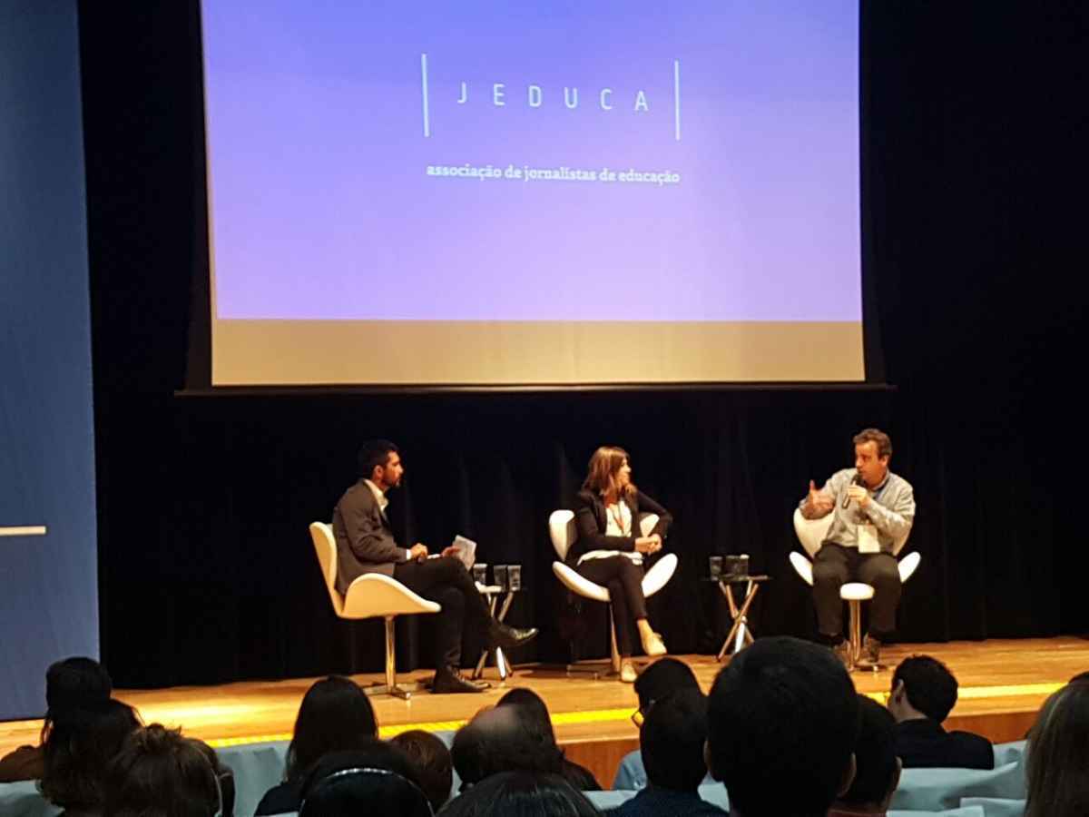 O mediador Fábio Takahashi, Elizabeth Simonsen e Ricardo Braginski