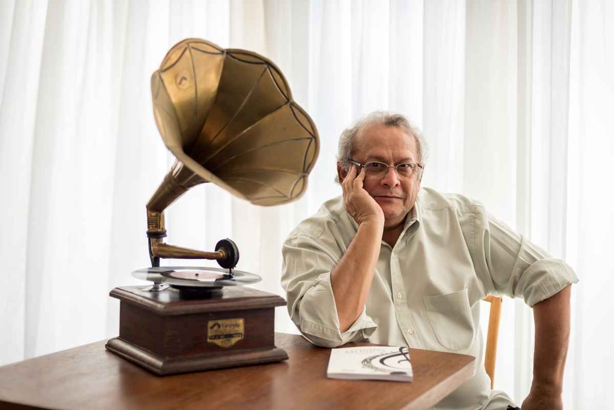 Lançamento literário e show musical se misturam na mesma noite