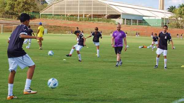 Além de aprimorar técnicas do esporte, experiência fortalece o desenvolvimento de valores, posturas e atitudes para a vida toda