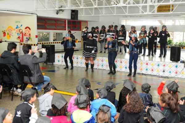 Na manhã desta quarta (5), alunos da Escola Classe 415 Norte apresentaram atividades sobre o combate ao Aedes aegypti no DF