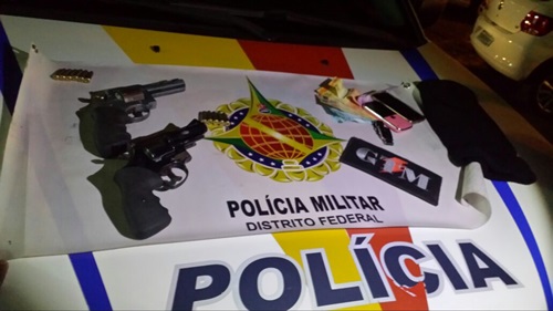 PM apreende armas de fogo durante assalto