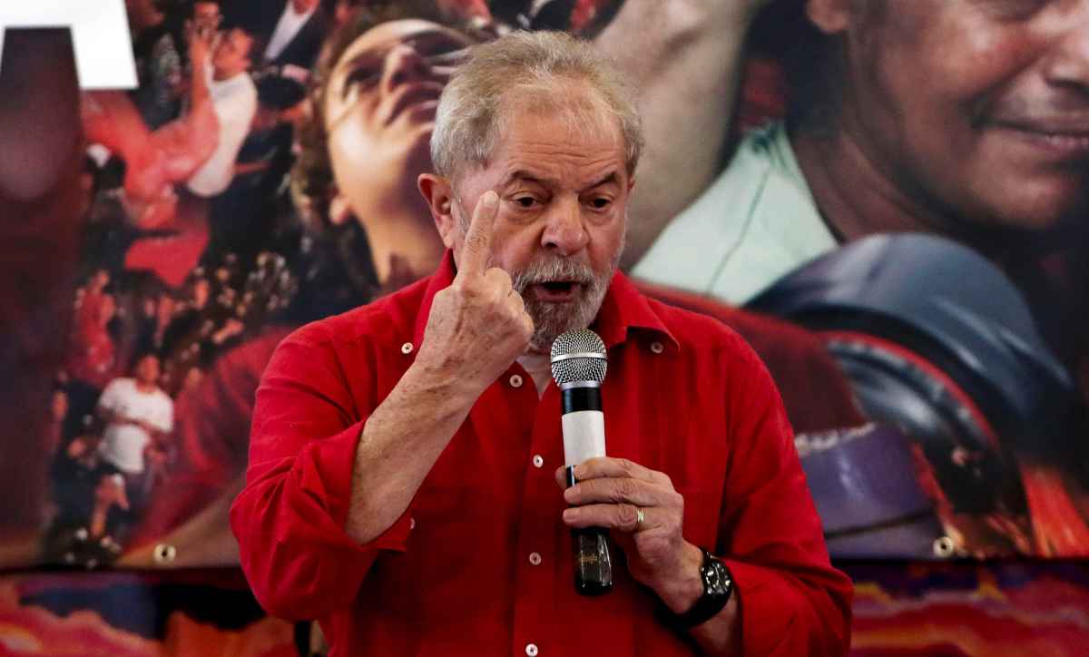 Lula discursa para metalúrgicos em Diadema, São Paulo (15/7)