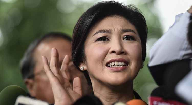 Os simpatizantes de Yingluck denunciam uma perseguição a seus partidários, agricultores e pobres, pela elite da capital e pelos militares que tomaram o poder.