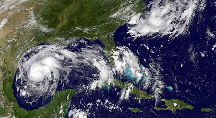 As advertências foram feitas no momento em que milhões de pessoas se preparam ao longo da costa do Golfo para a chegada do Harvey, um furacão de categoria 2 com ventos de mais de 165 km/hora