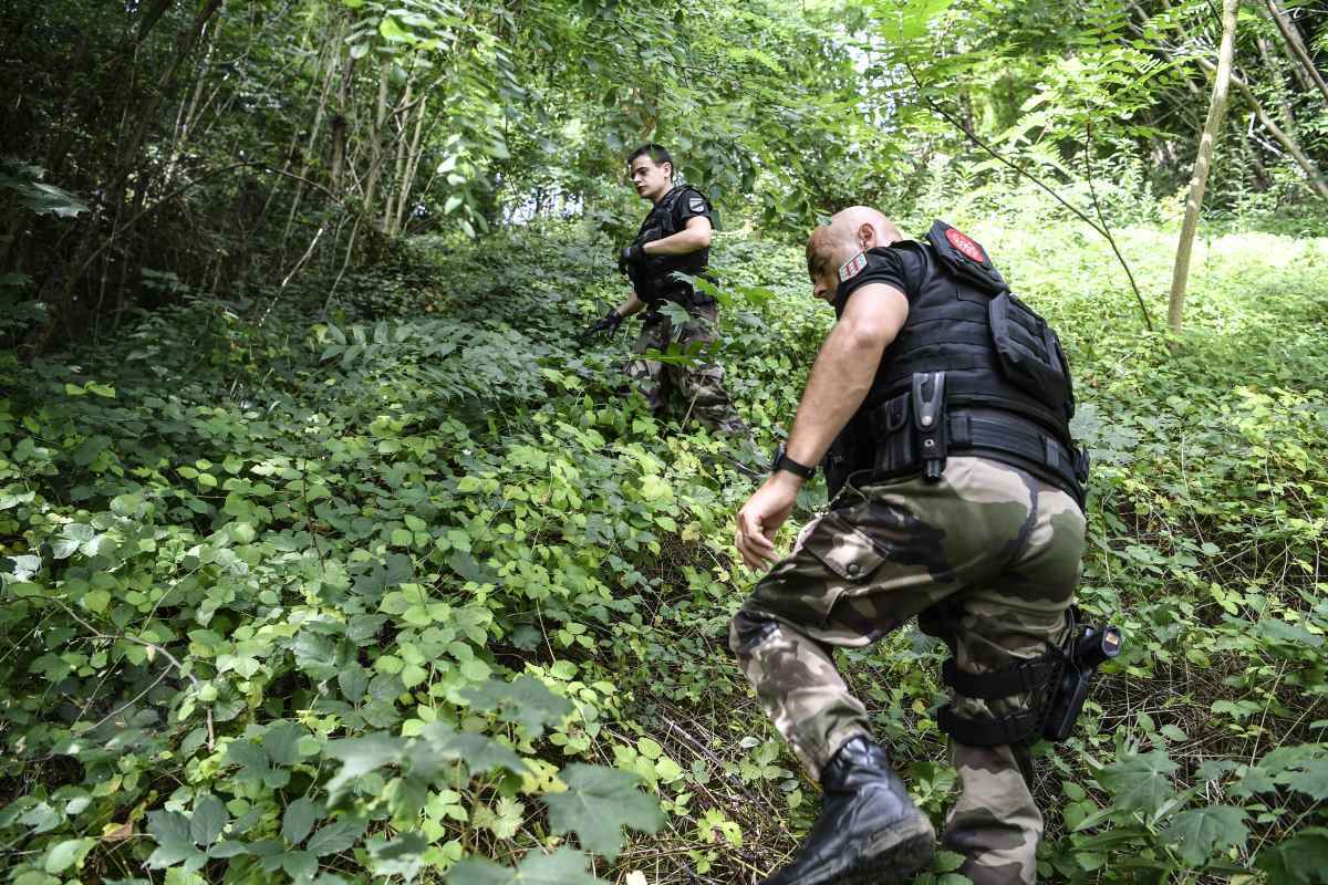 Os dois homens, ambos de 34 anos, foram liberados na noite desta sexta-feira, após passarem dois dias detidos, por causa do desaparecimento de Maëlys de Araujo na madrugada de domingo passado, em um casamento