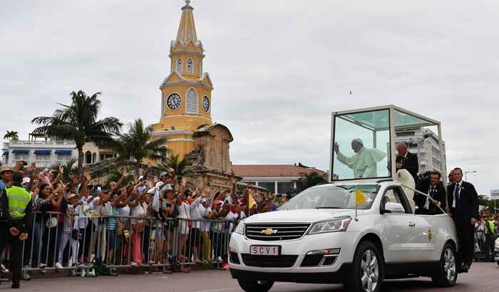 Papa se feriu neste domingo (10/9)