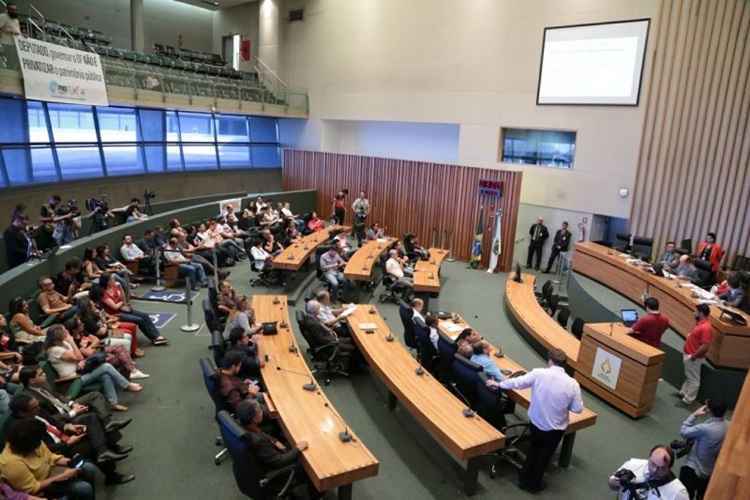 Aulas na rede pública terão horário reduzido em dia de votação