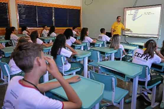 Lidar com os dramas pessoais dos alunos está entre os desafios dos docentes: forte carga psicológica