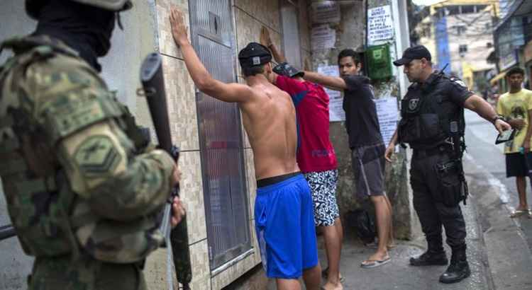 Policiais do Bope realizaram uma operação no Morro do Turano