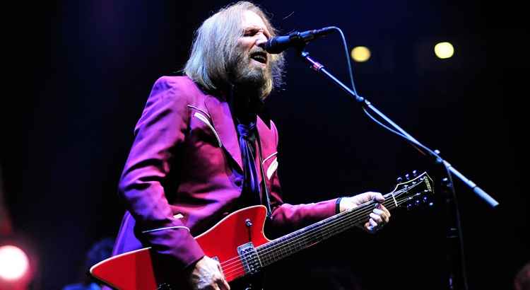 Roqueiro Tom Petty está lutando pela vida, diz site