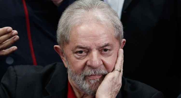 Lula havia entregue à Justiça cópias dos recibos, alguns com datas inexistentes no calendário, como 31 de novembro