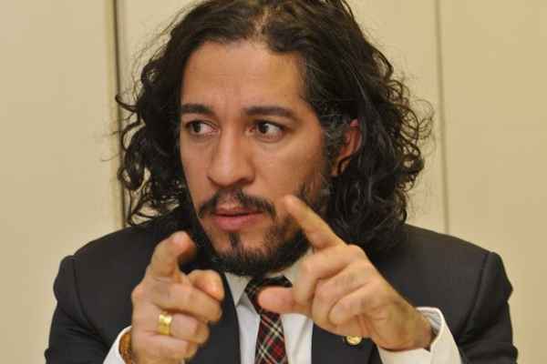 Deputado Jean Wyllys (PSOL-RJ): 