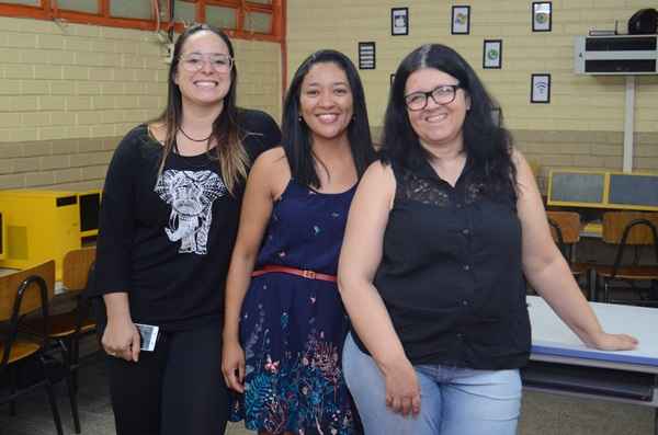 Professoras de escola pública de Taguatinga concorrem a prêmio nacional por usarem tecnologia em sala de aula para cerca de 820 alunos. Votação popular é até segunda-feira (20)