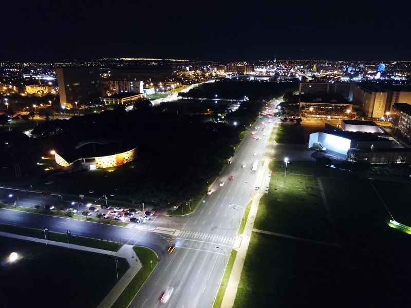 Vista aérea da ciclovia do Eixo Monumental