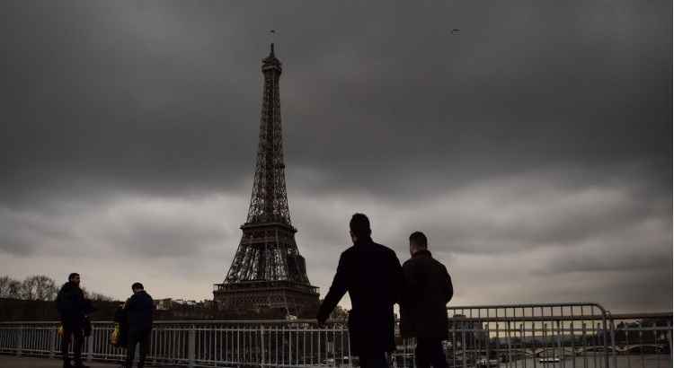 Os cidadãos da Albânia representam o primeiro grupo de requerentes de asilo na França, com 7.630 pedidos no ano passado (%2b66%), embora este país figure na lista de países seguros