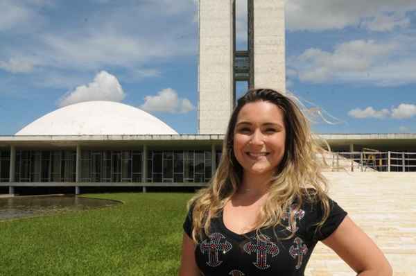 Jéssica estuda para ser policial legislativa no Senado há dois anos