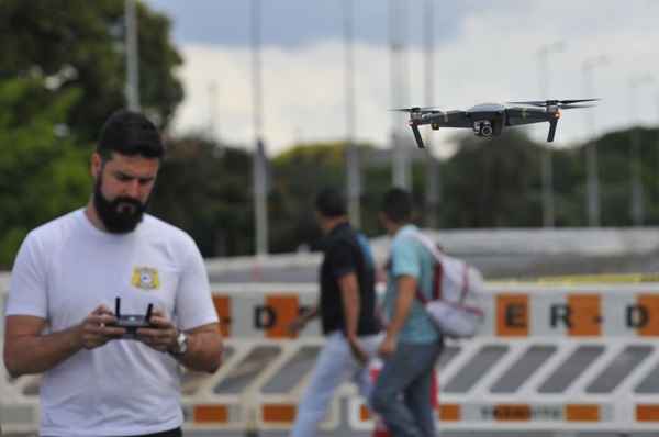 Equipamento foi usado em vistoria de viaduto que caiu na Asa Sul